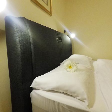 Goldbrick Hotel Bukit Bintang Kuala Lumpur Esterno foto